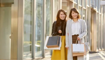 Style for couple in Weeding season