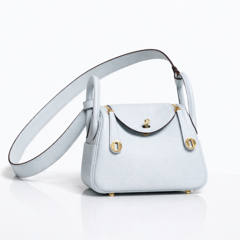 Lindy 26 – Bleu Glacier Clemence Leather with Gold Hardware
